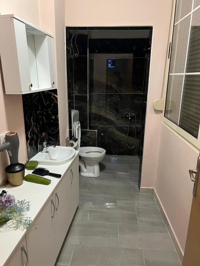 Two Bedroom Villa ติรานา ภายนอก รูปภาพ